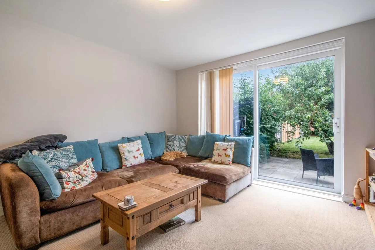 Gregory Avenue, Breaston, DE72, photo 3