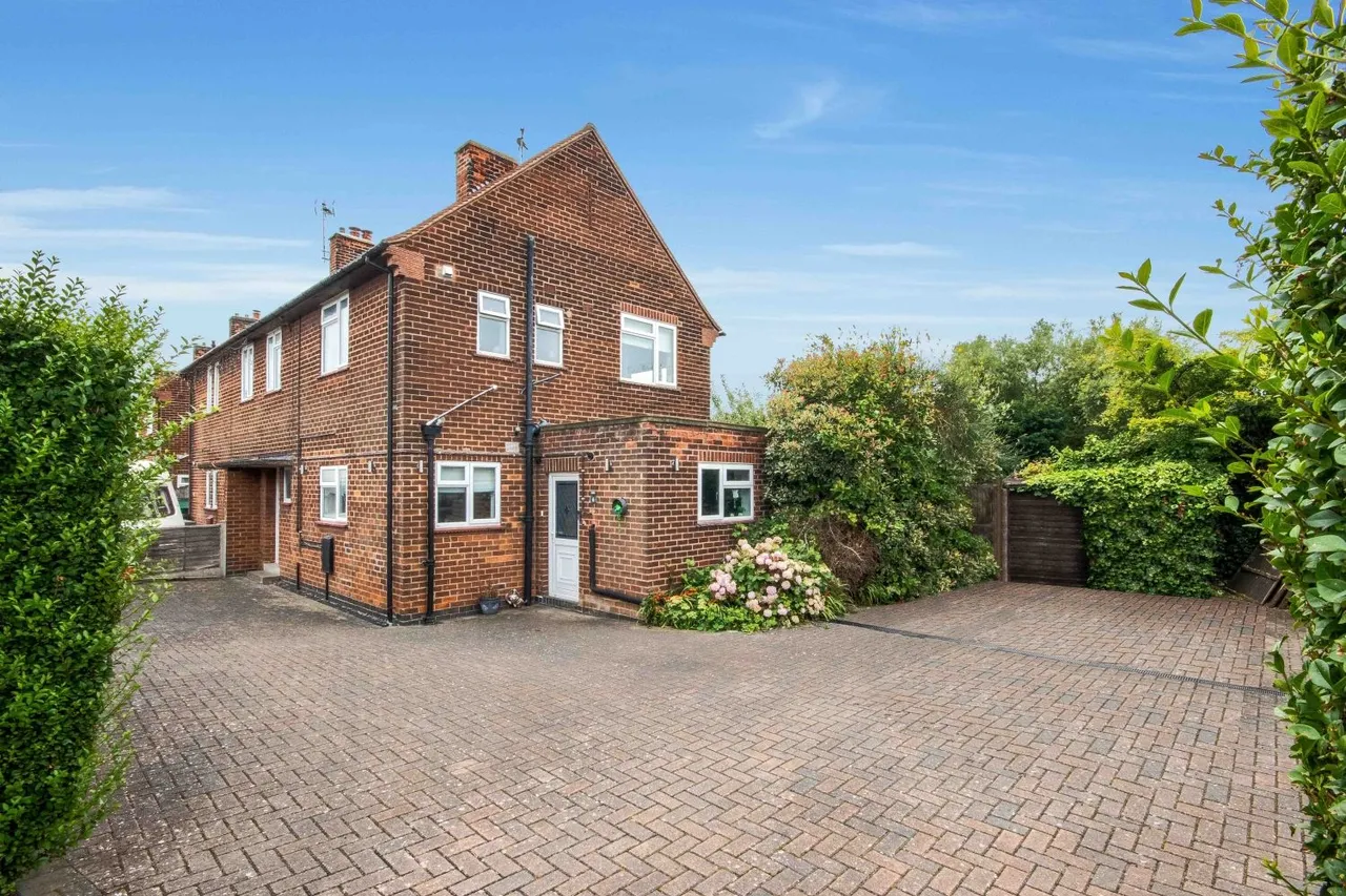 3 bed house for sale, Gregory Avenue, Breaston, DE72