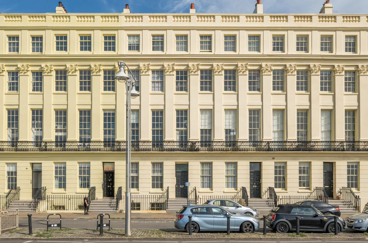 1 bed flat for sale, Brunswick Terrace, Hove, BN3