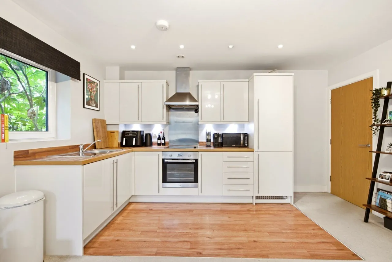 2 bed flat for sale, Charrington Place, St. Albans, AL1
