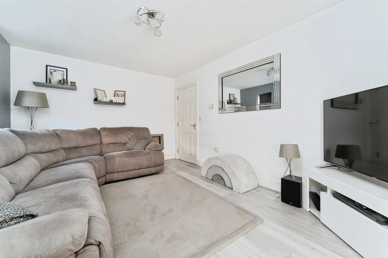 Hive End Court, Chatteris, PE16, photo 11