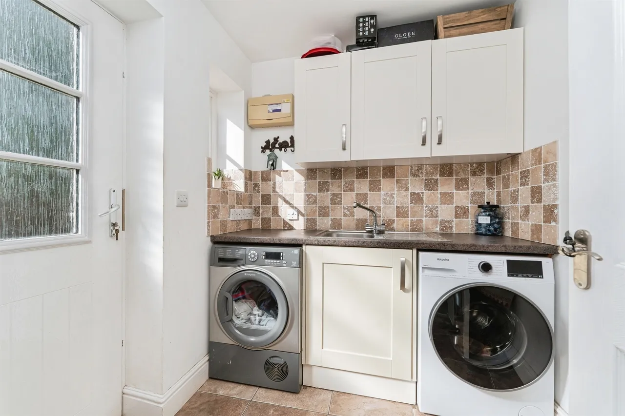 Hive End Court, Chatteris, PE16, photo 8