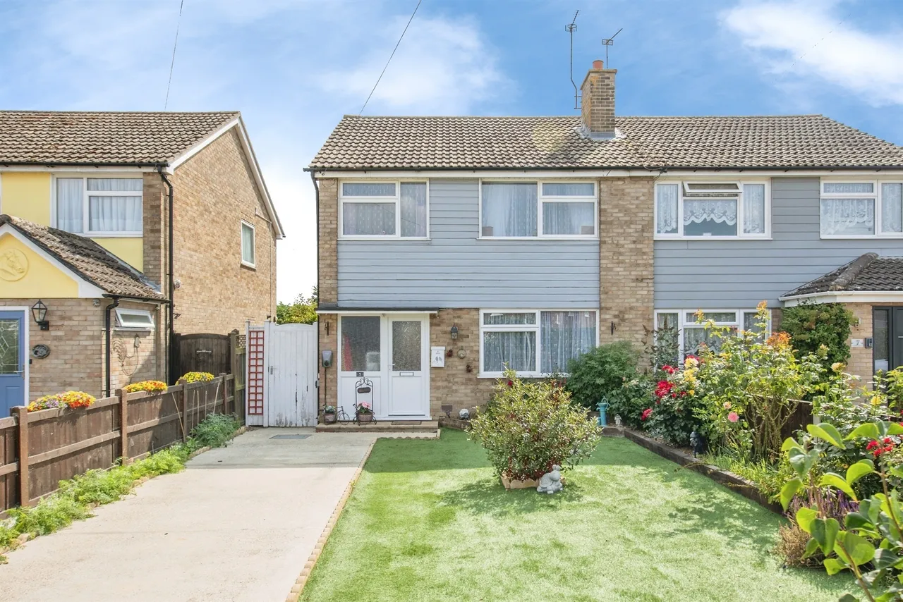 3 bed house for sale — Ponders Road, Fordham, Colchester