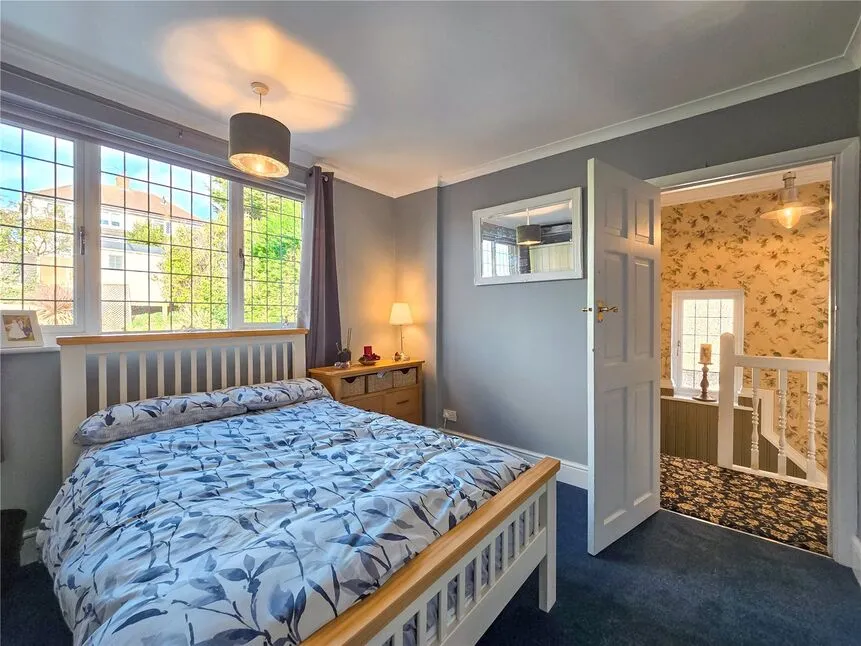 Allenswood Road, London, SE9, photo 9