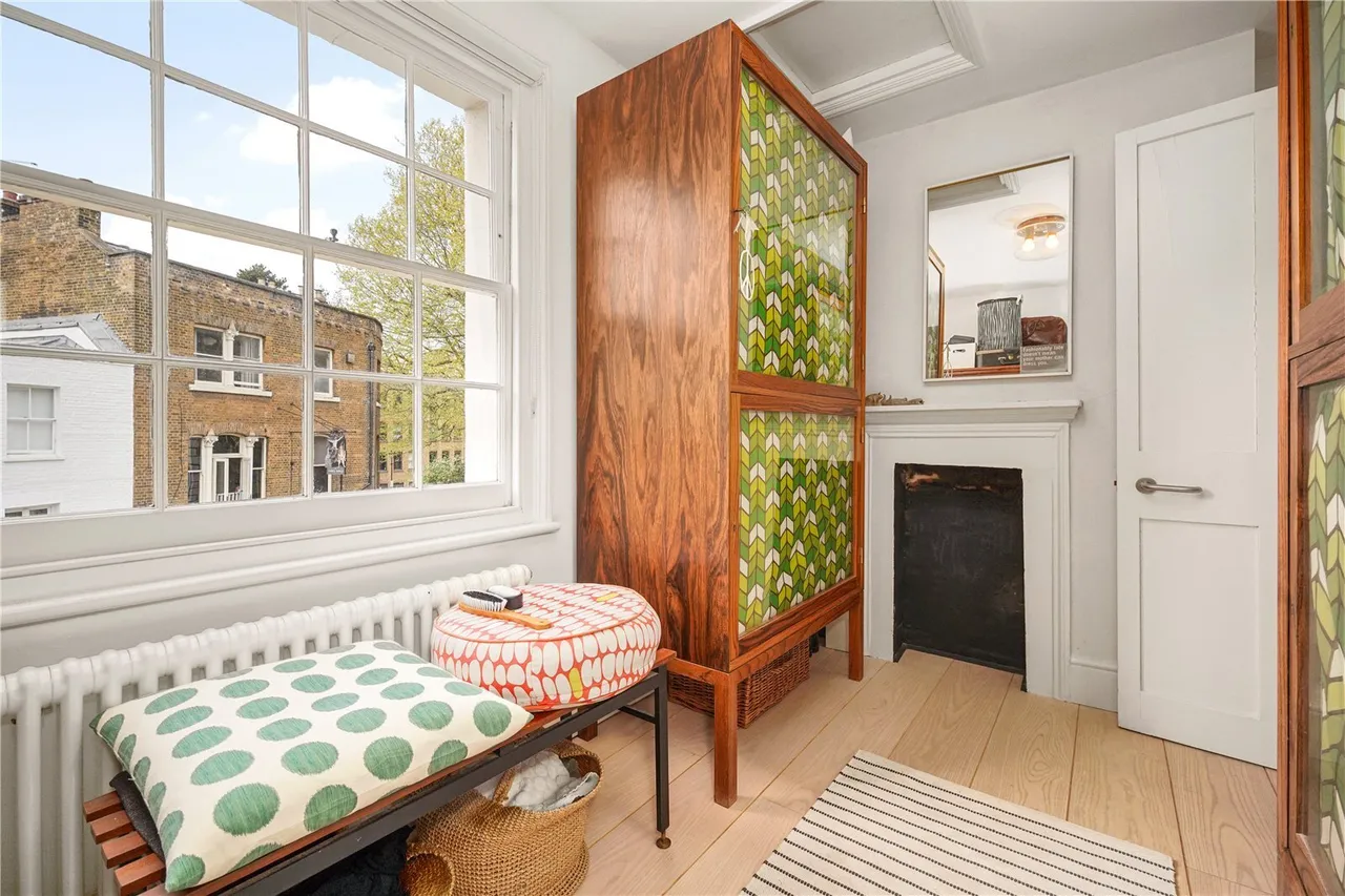 Clerkenwell Close, London, EC1R, photo 14