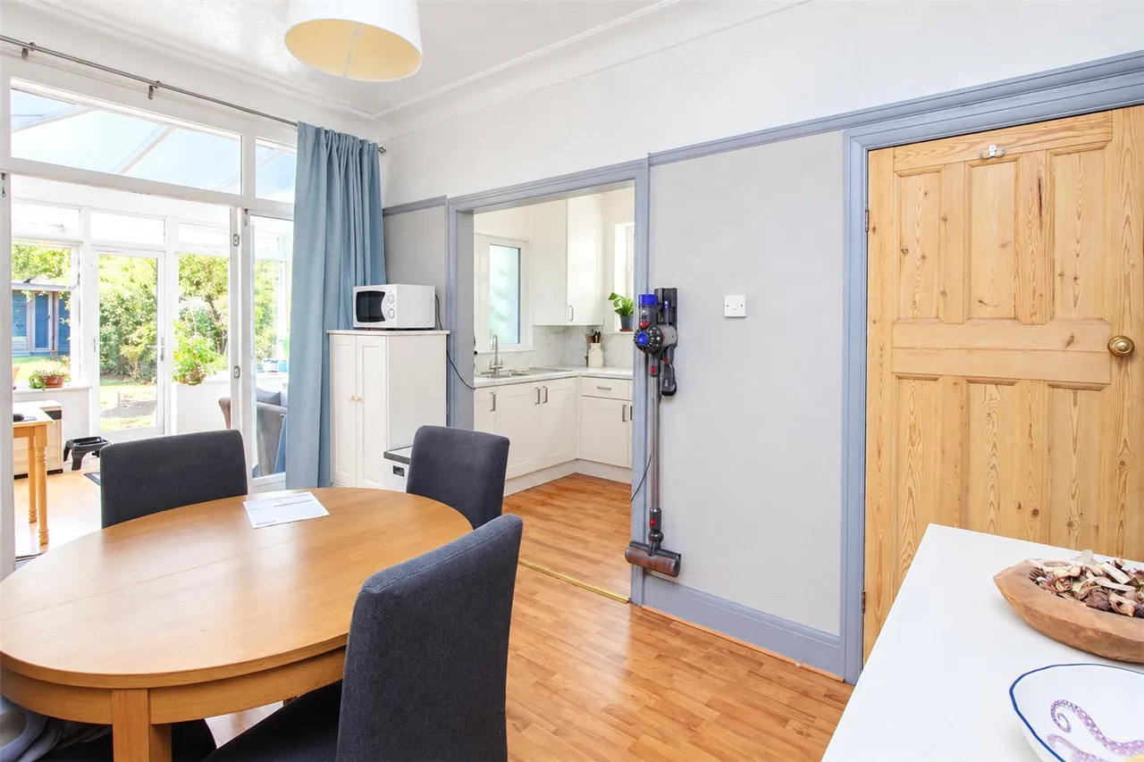 Lymington Avenue, Leigh-on-Sea, Essex, SS9, photo 11