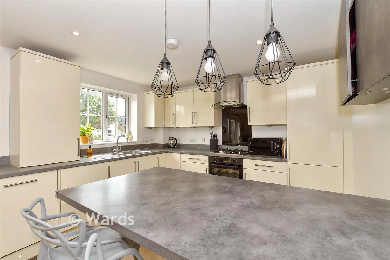 Shipbourne Road, Tonbridge, TN10, photo 2
