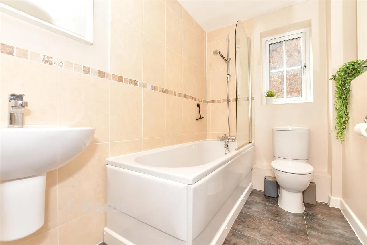 Shipbourne Road, Tonbridge, TN10, photo 9