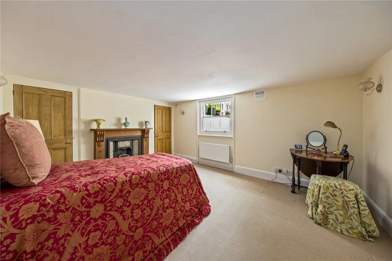 Kew Road, Kew, TW9, photo 11