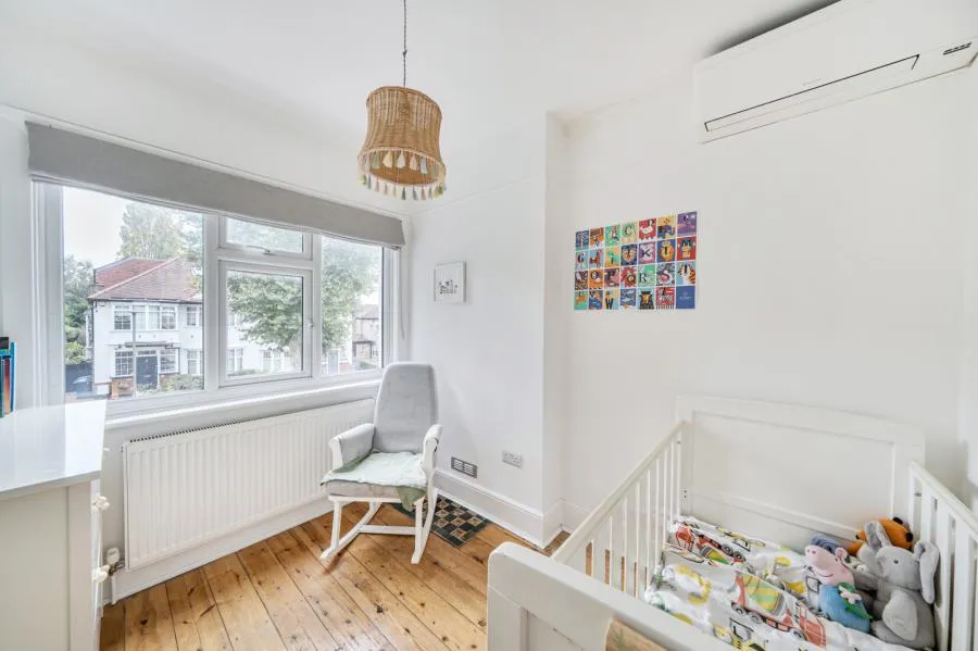 Windermere Avenue, London, N3, photo 18