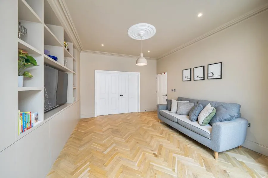 Windermere Avenue, London, N3, photo 8