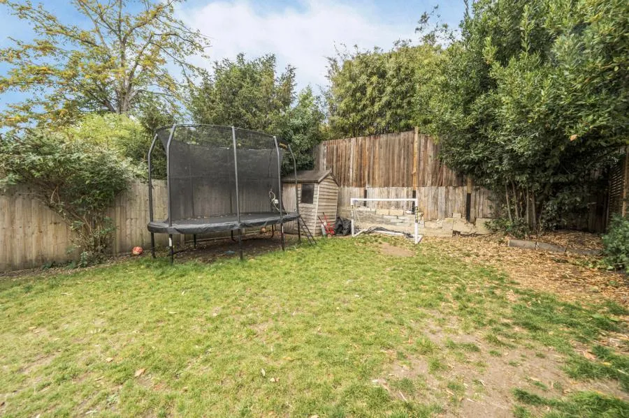 Windermere Avenue, London, N3, photo 23