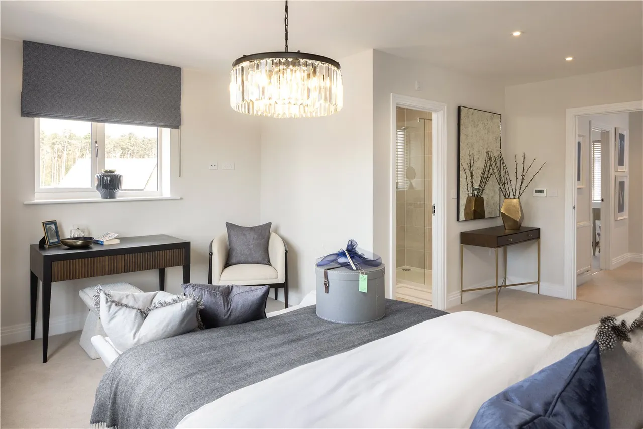 Fieldfare Lane, Finchwood Park, RG40, photo 9