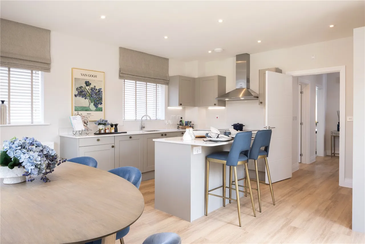Fieldfare Lane, Finchwood Park, RG40, photo 2