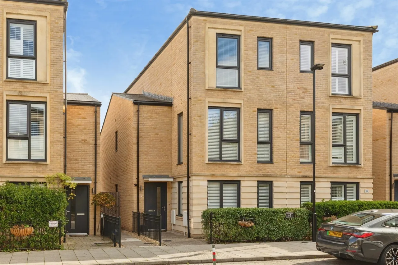 4 bed house for sale — Mulberry Way, Bath