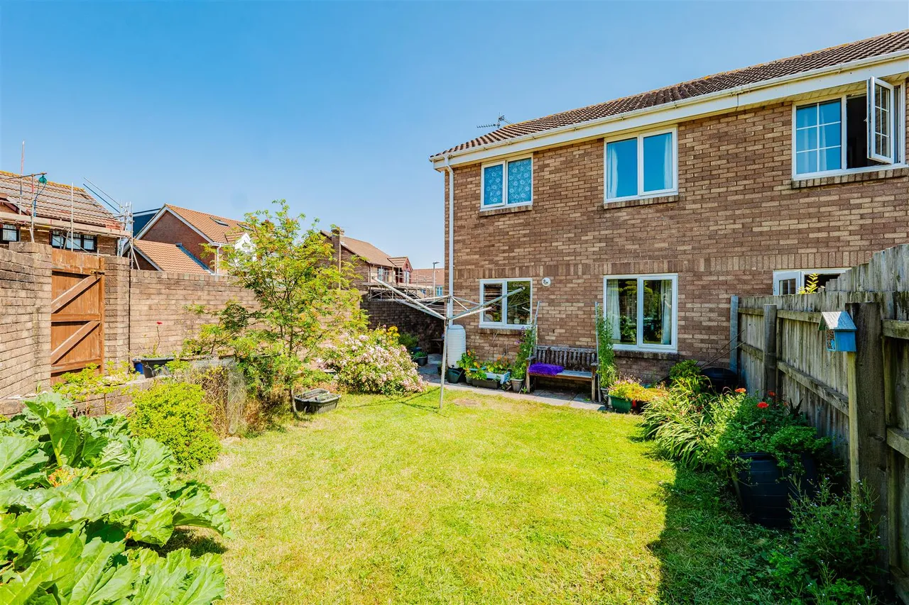 Blyth Close, Barry, CF62 9HG, photo 4