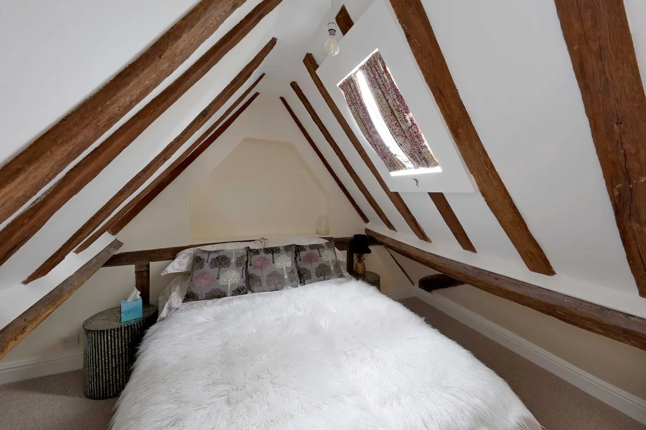 Aylesbury End, Beaconsfield, HP9, photo 12