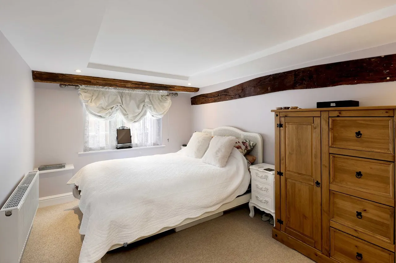 Aylesbury End, Beaconsfield, HP9, photo 10