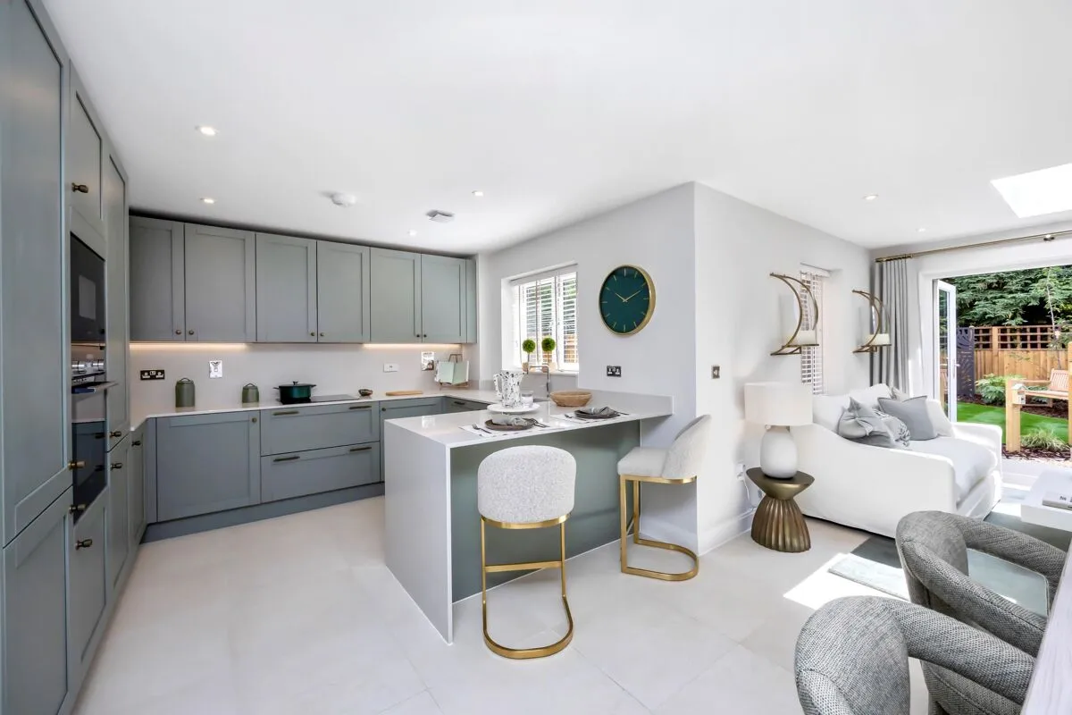 Brooklands Grove, Weybridge, KT13, photo 11