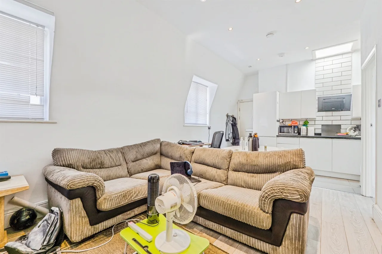 Westgate Street, Cardiff, CF10, photo 6
