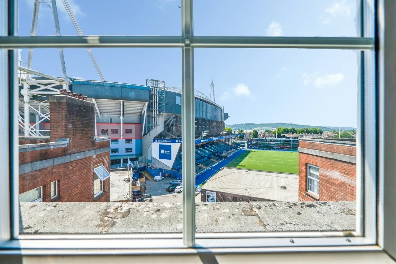 Westgate Street, Cardiff, CF10, photo 16