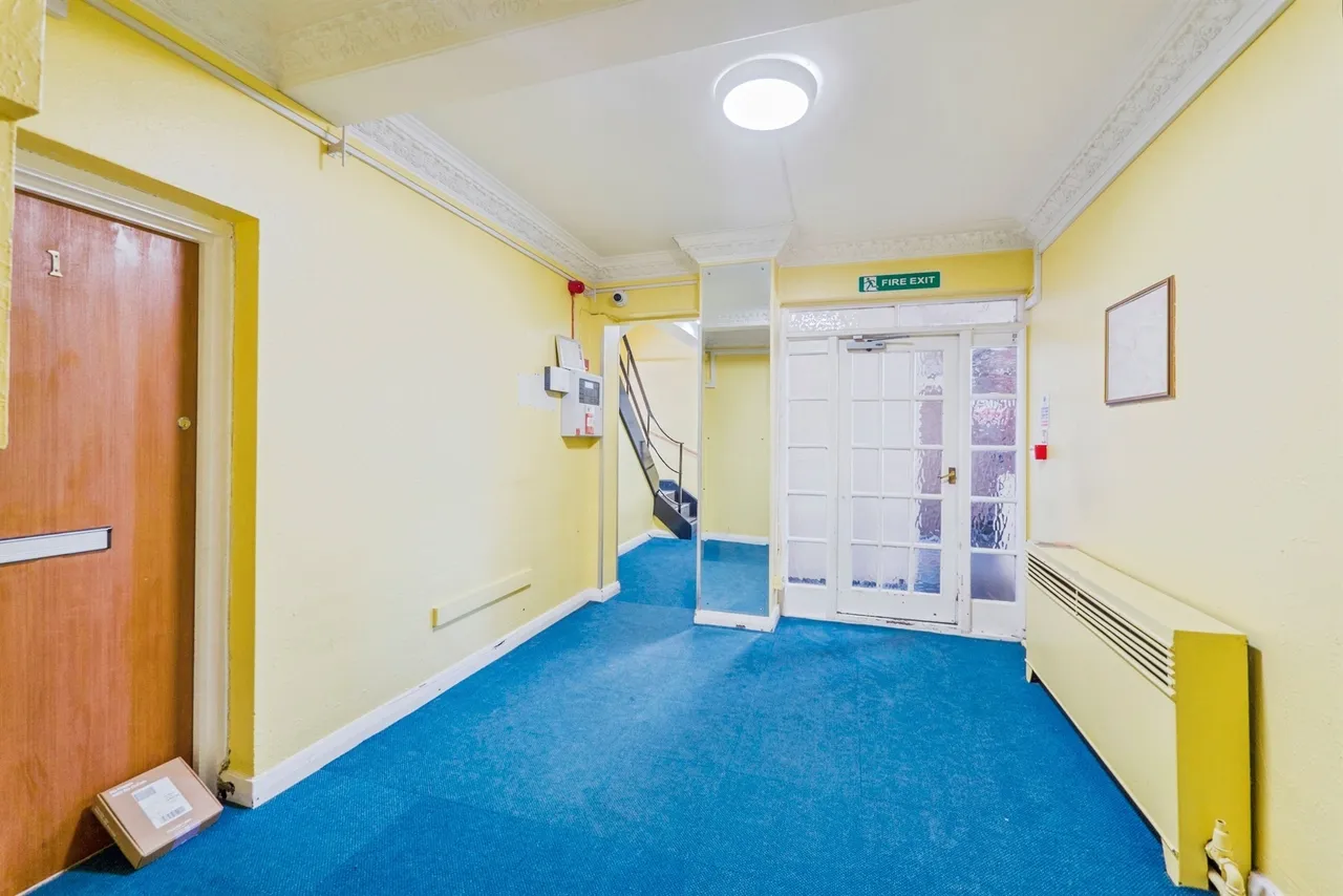 Westgate Street, Cardiff, CF10, photo 19
