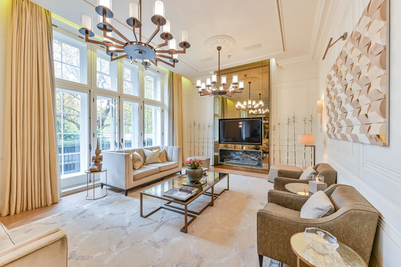 4 bed flat for sale — 5 Connaught Place