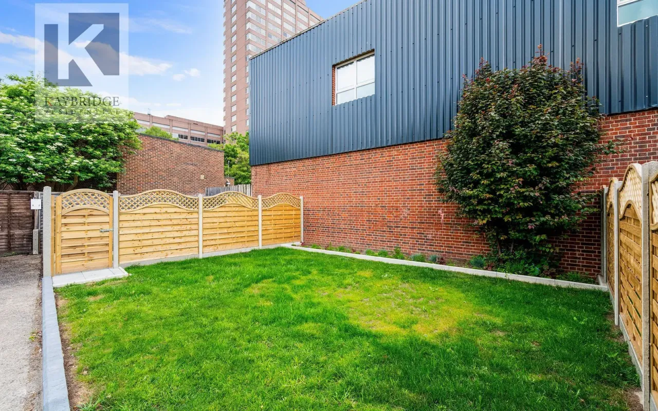 Cedar Road, Sutton, SM2, photo 22