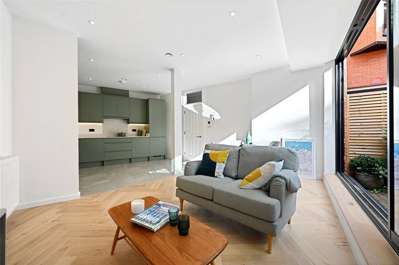 Jeddo Road, London, W12, photo 10