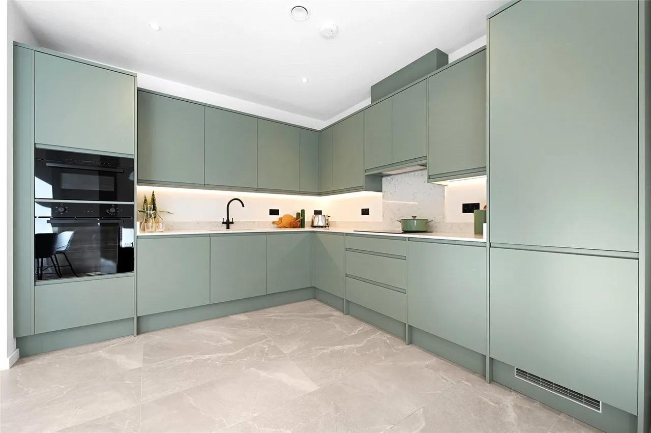 Jeddo Road, London, W12, photo 3