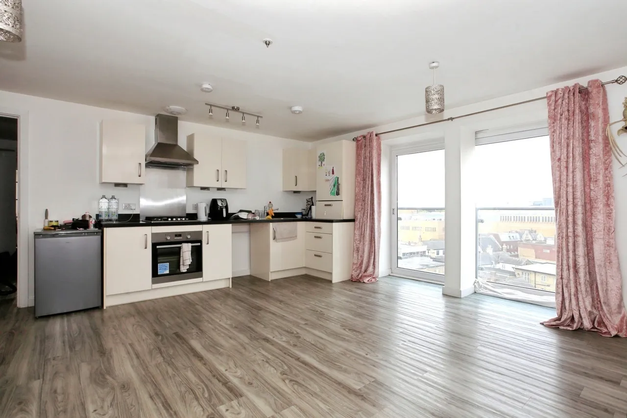 Broadway, Peterborough, Cambridgeshire, PE1, photo 3