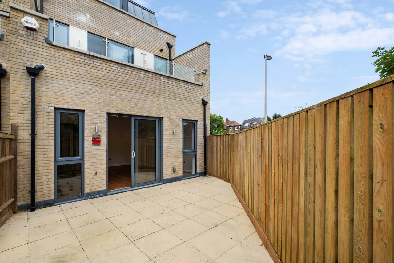 Gunnersbury Mews, London, W4, photo 12