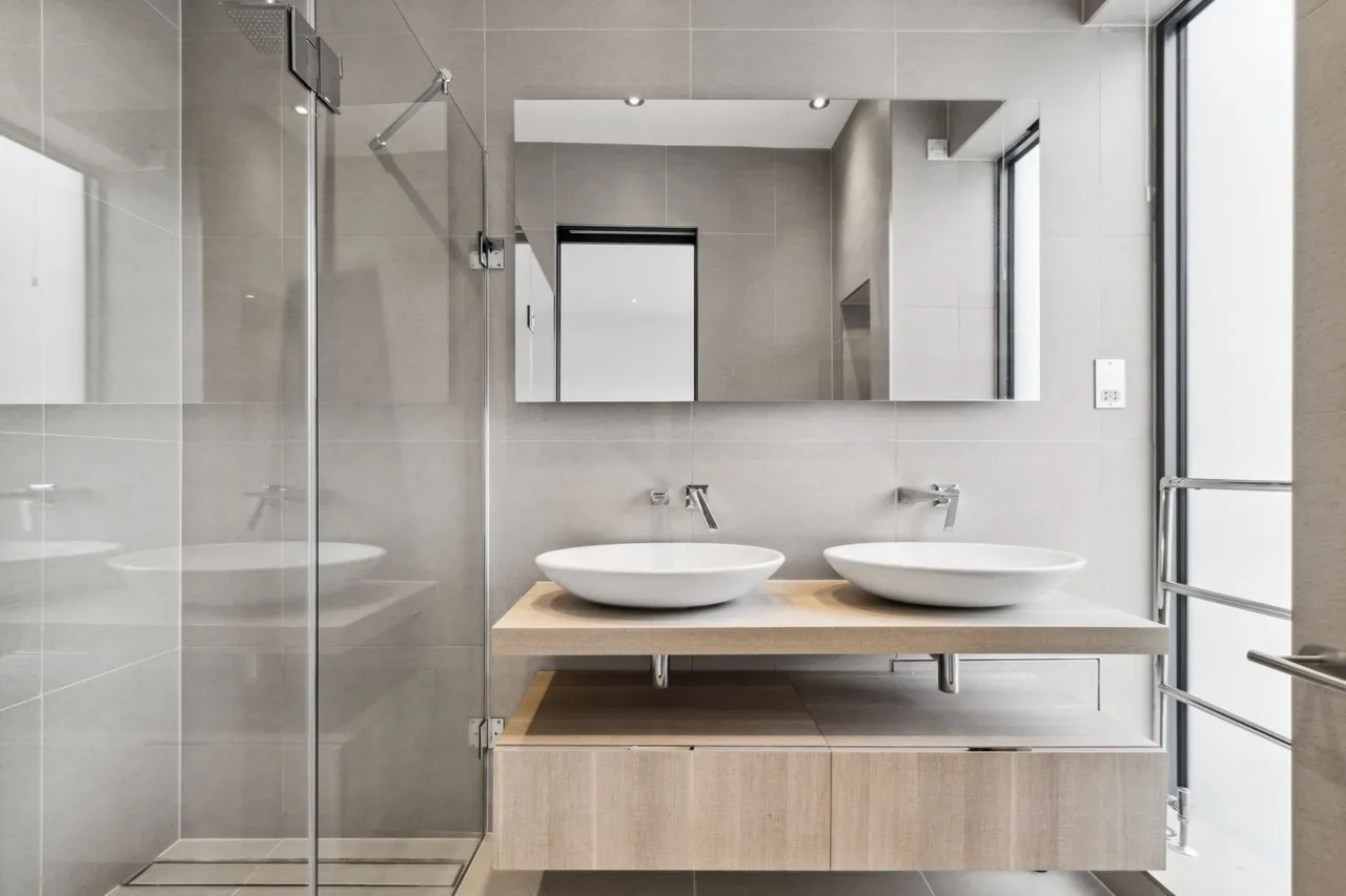 Gunnersbury Mews, London, W4, photo 9