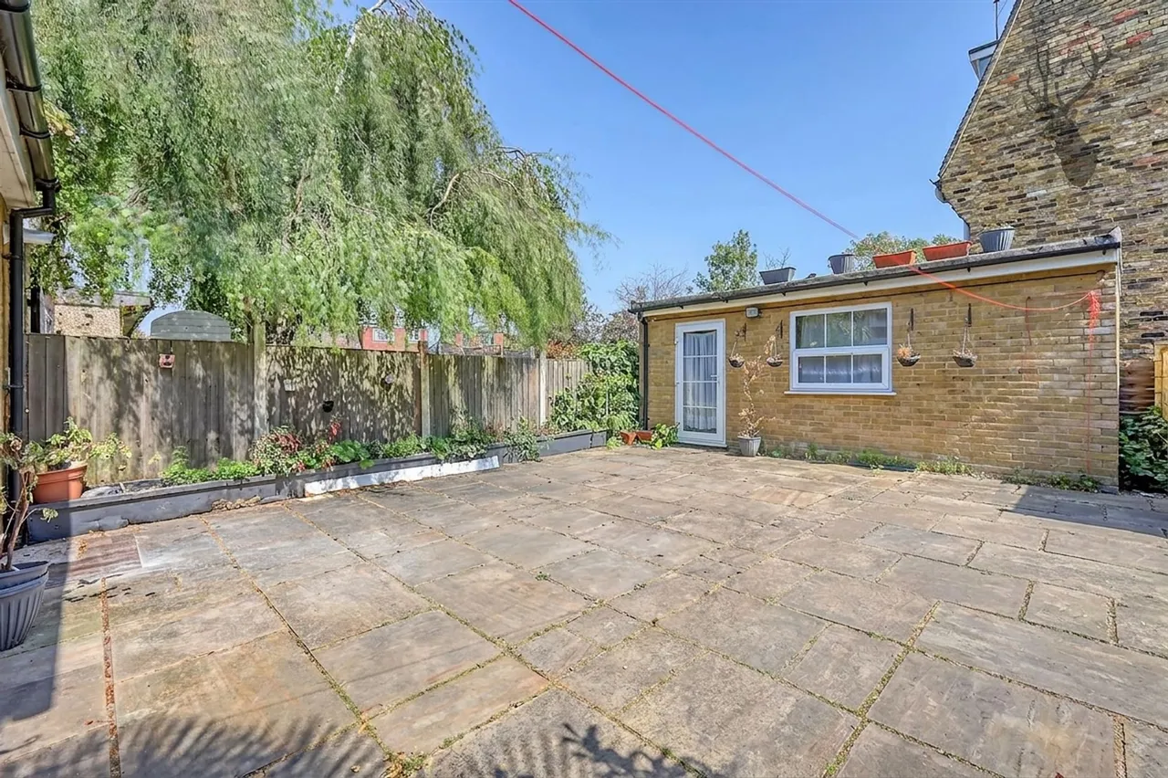 Woodford Green, IG8, photo 27