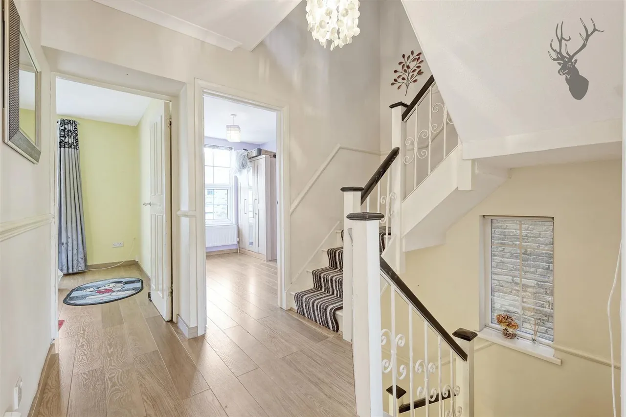 Woodford Green, IG8, photo 12