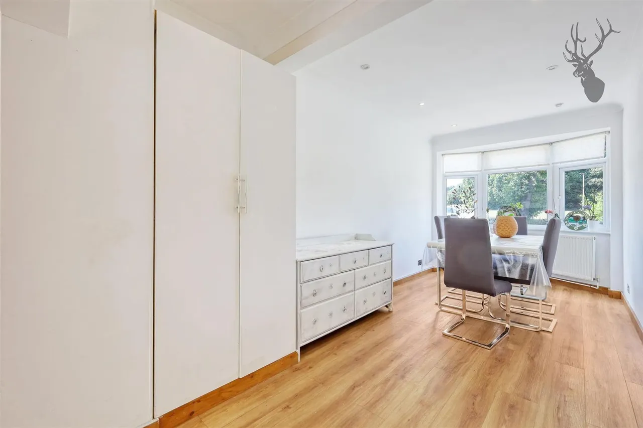 Woodford Green, IG8, photo 9