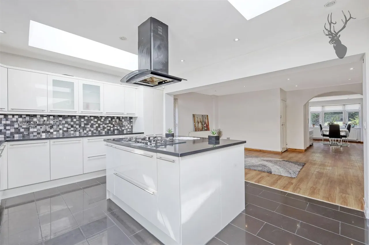 Woodford Green, IG8, photo 6