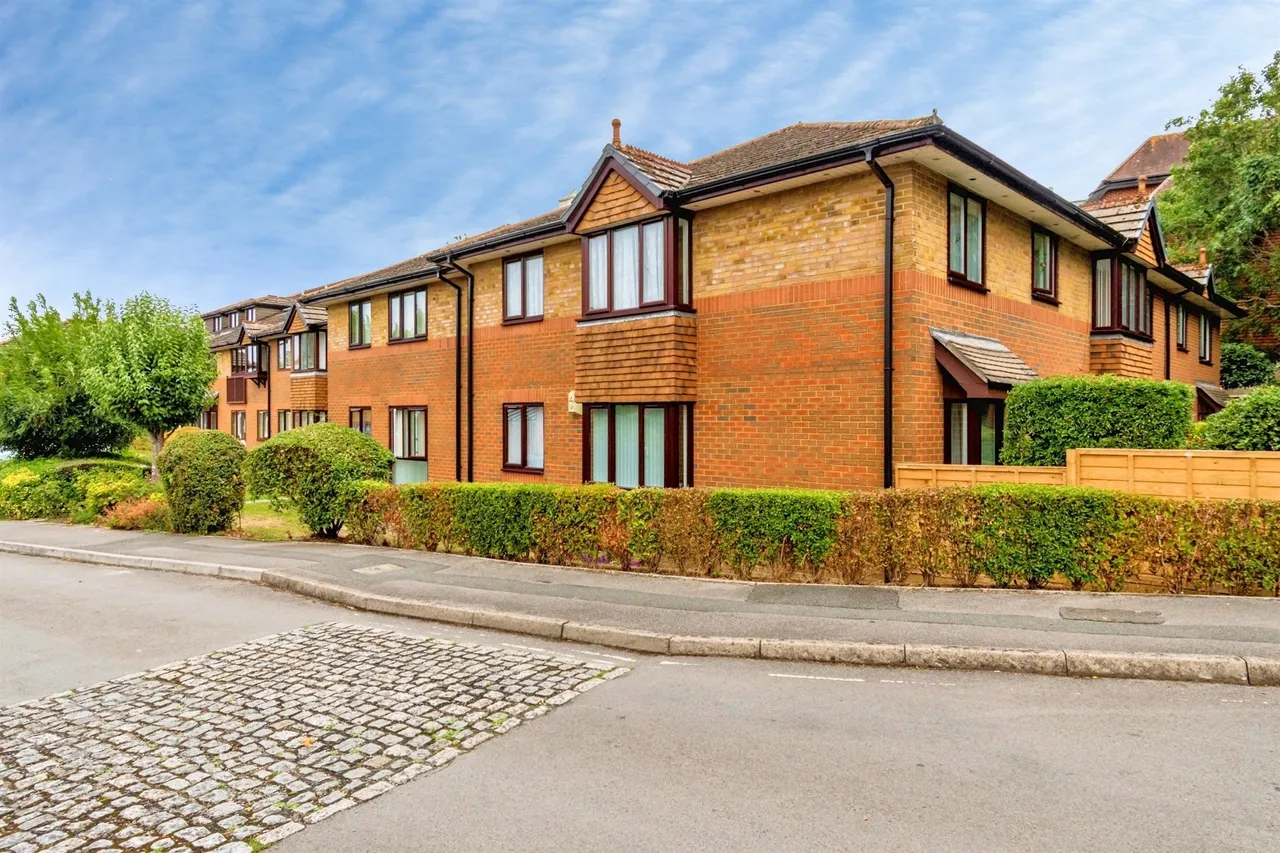 Sherwood Close, Southampton, photo 2