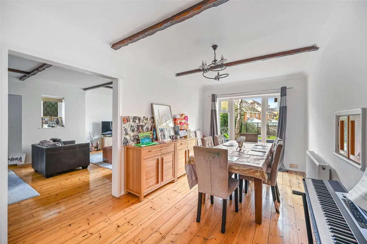 Hill Road, Northwood, Middlesex, HA6 2DQ, photo 3