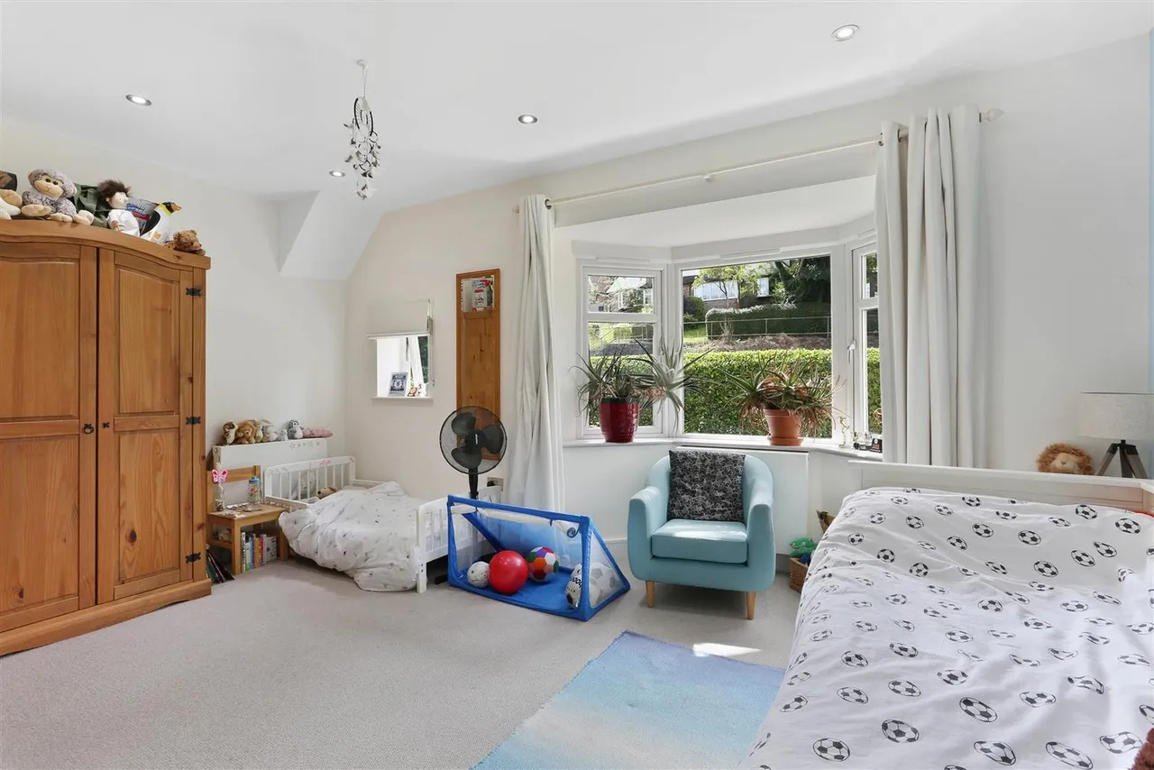 Hillbury Road, Warlingham, CR6, photo 20