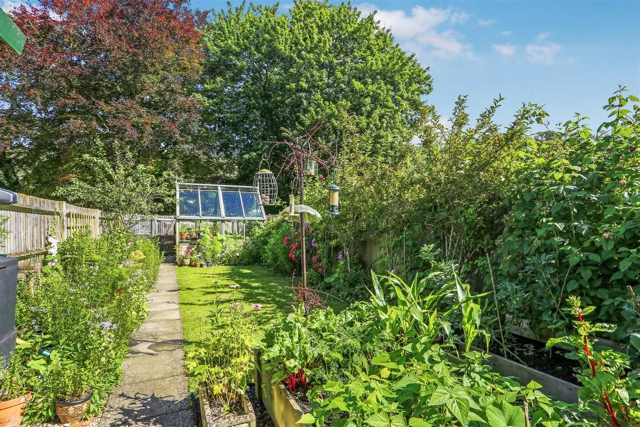 Hillbury Road, Warlingham, CR6, photo 29