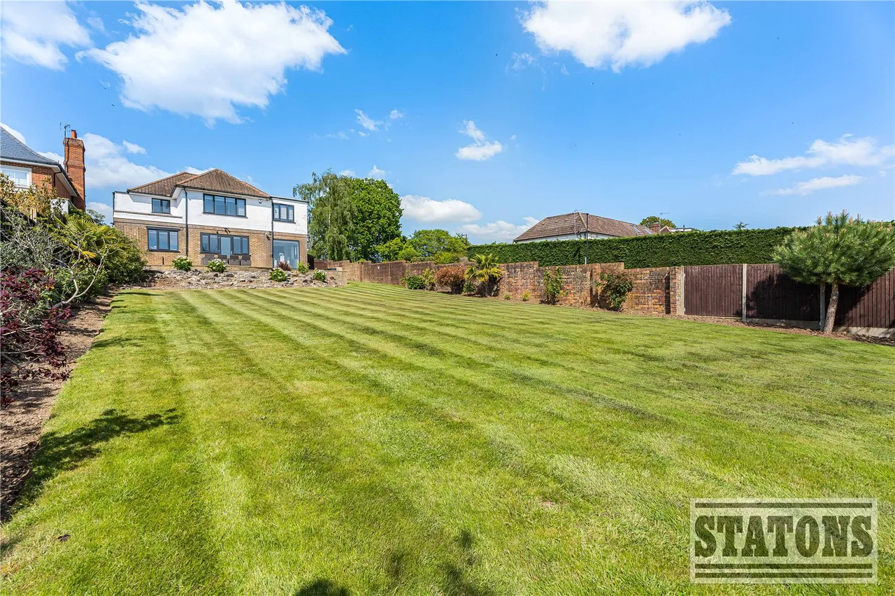 Waggon Road, Hadley Wood, EN4 0PP, photo 25