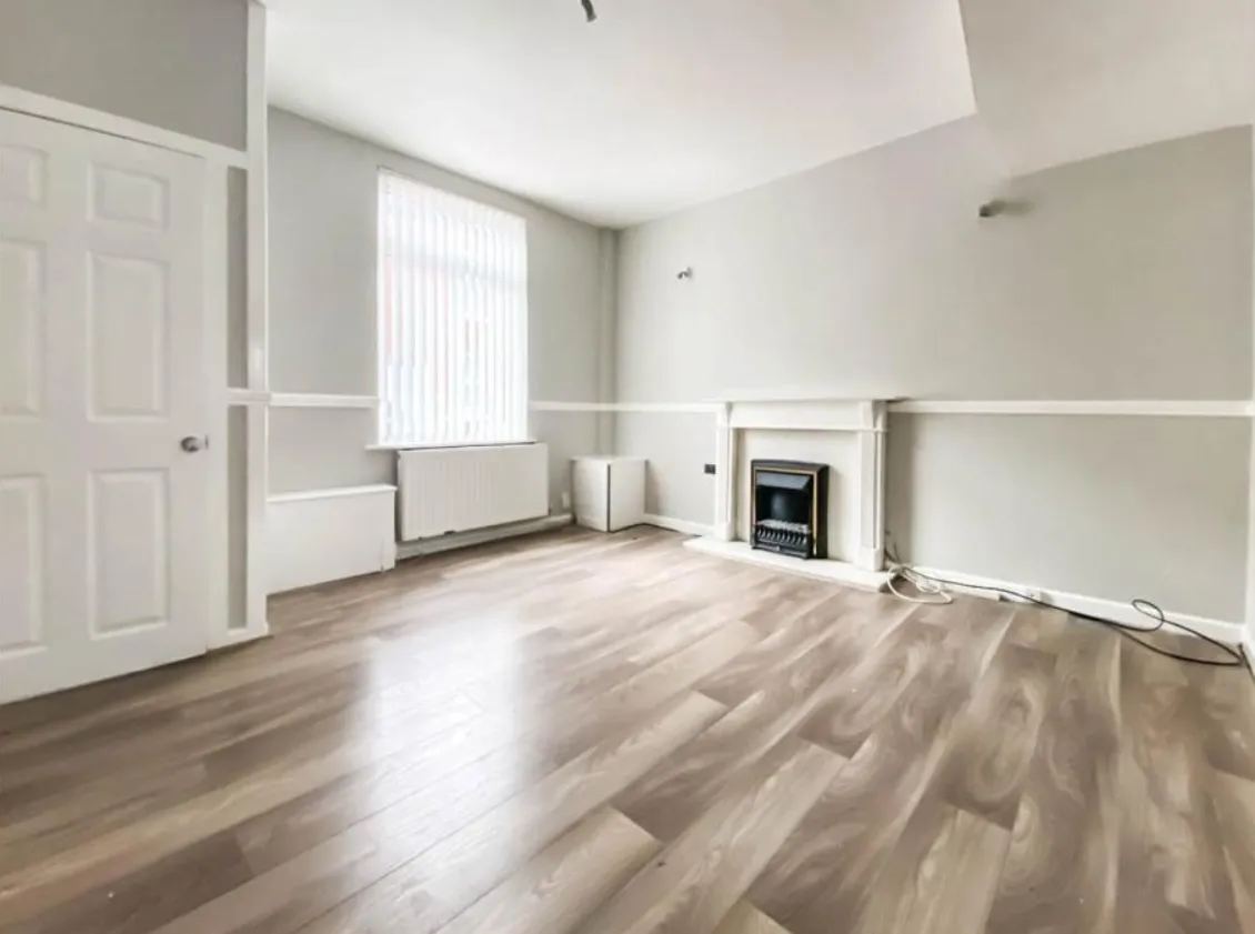 Bass Street, Dukinfield, SK16, photo 2