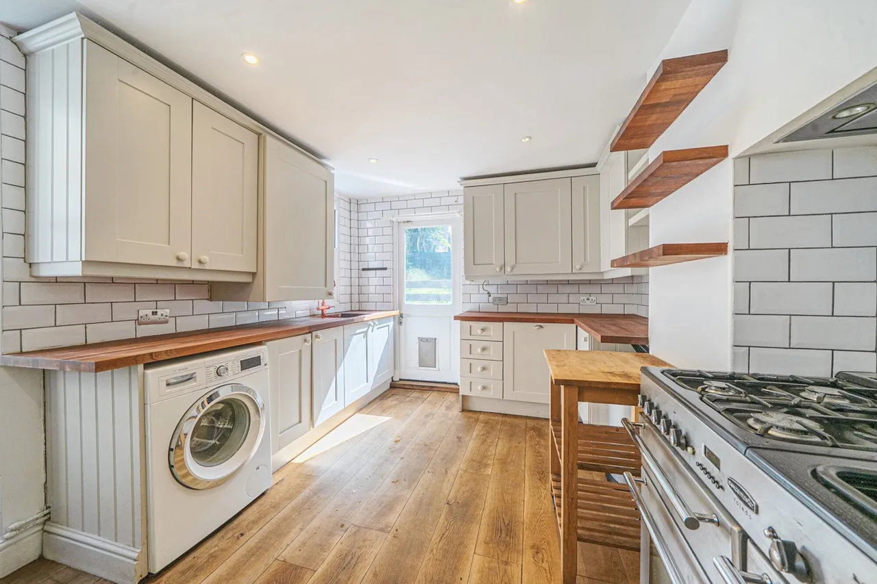 Siebert Road, SE3, photo 6