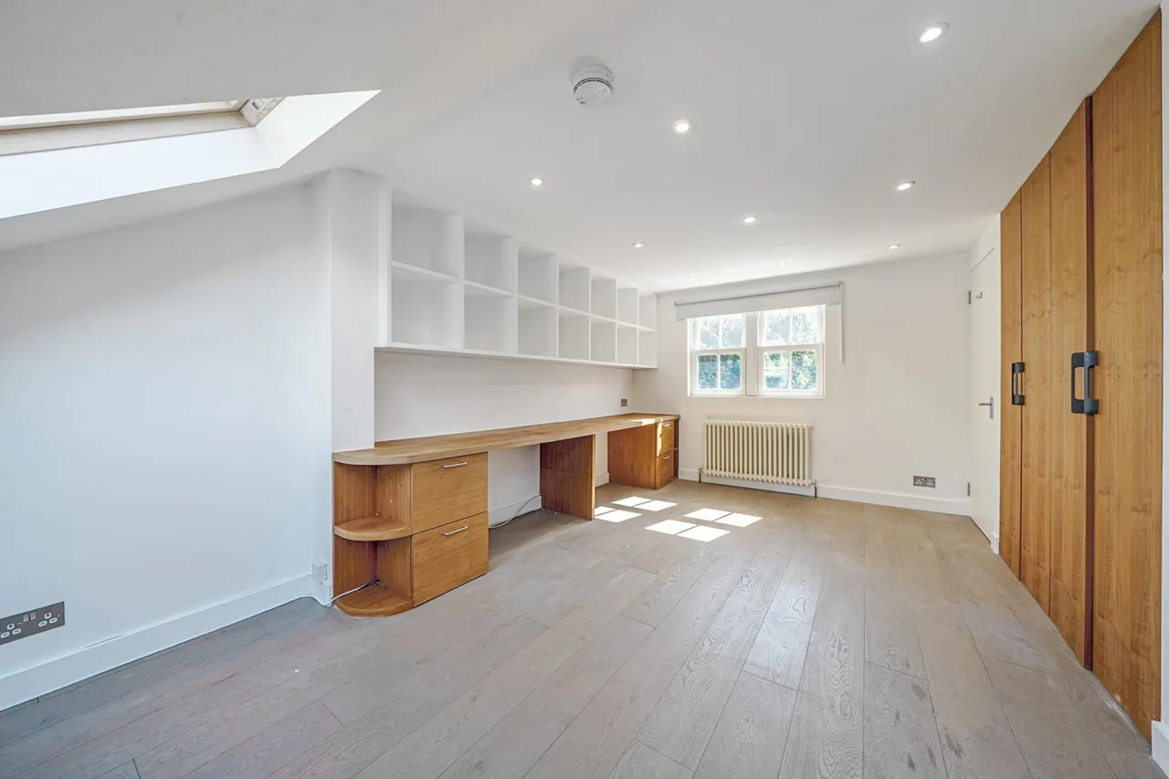 Siebert Road, SE3, photo 8