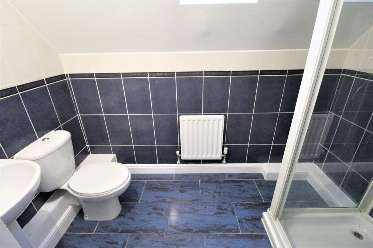 Caspian Way, Purfleet, Essex, RM19 1LE, photo 10