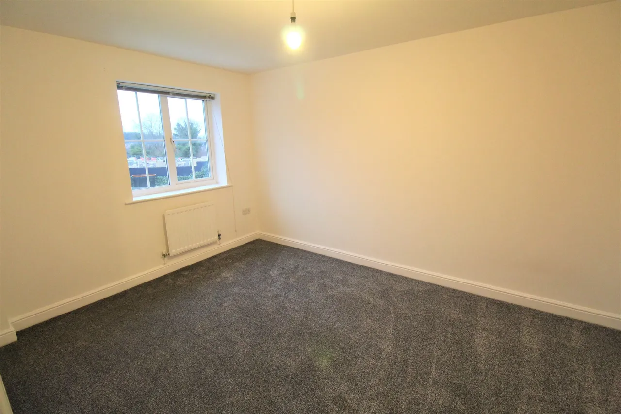 Caspian Way, Purfleet, Essex, RM19 1LE, photo 7