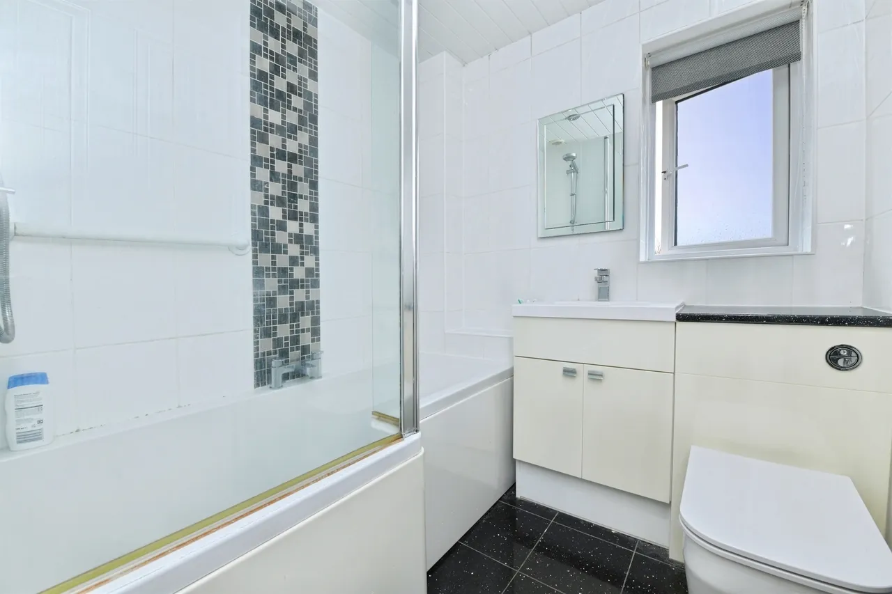 Pondfield Road, Latchbrook, Saltash, photo 6