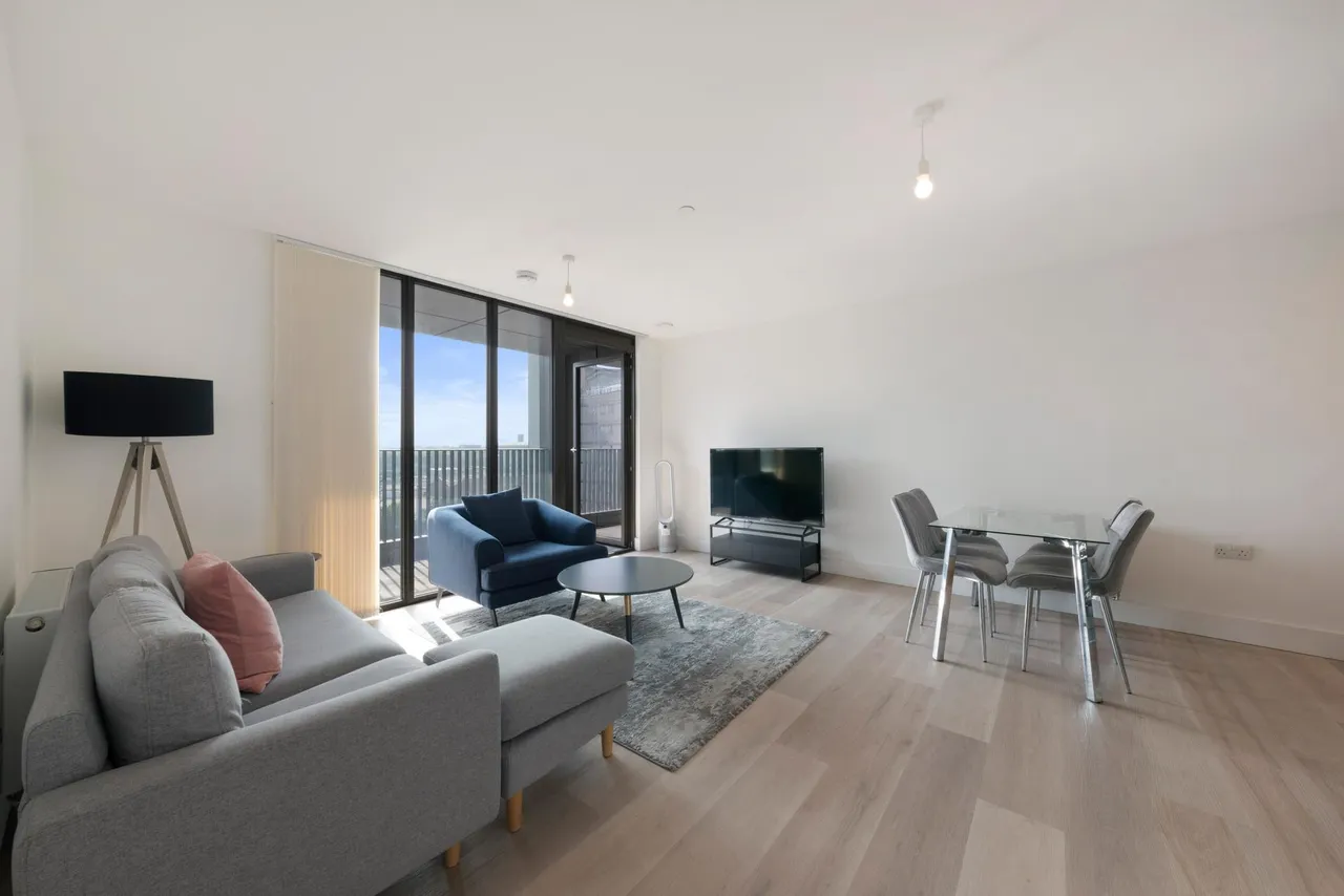 2 bed flat for sale, Marshgate Lane, E15