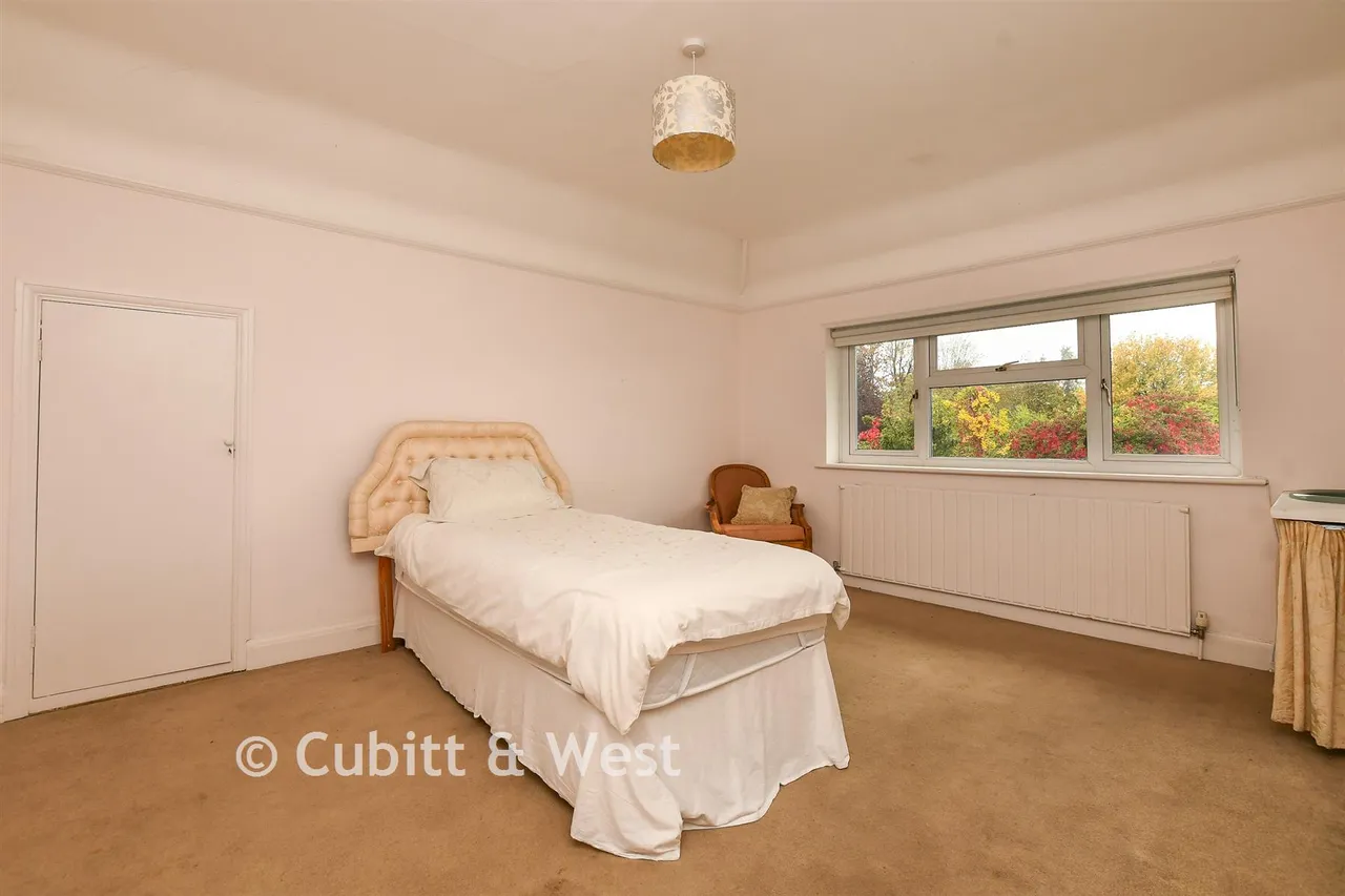 Balcombe Road, Horley, RH6, photo 17